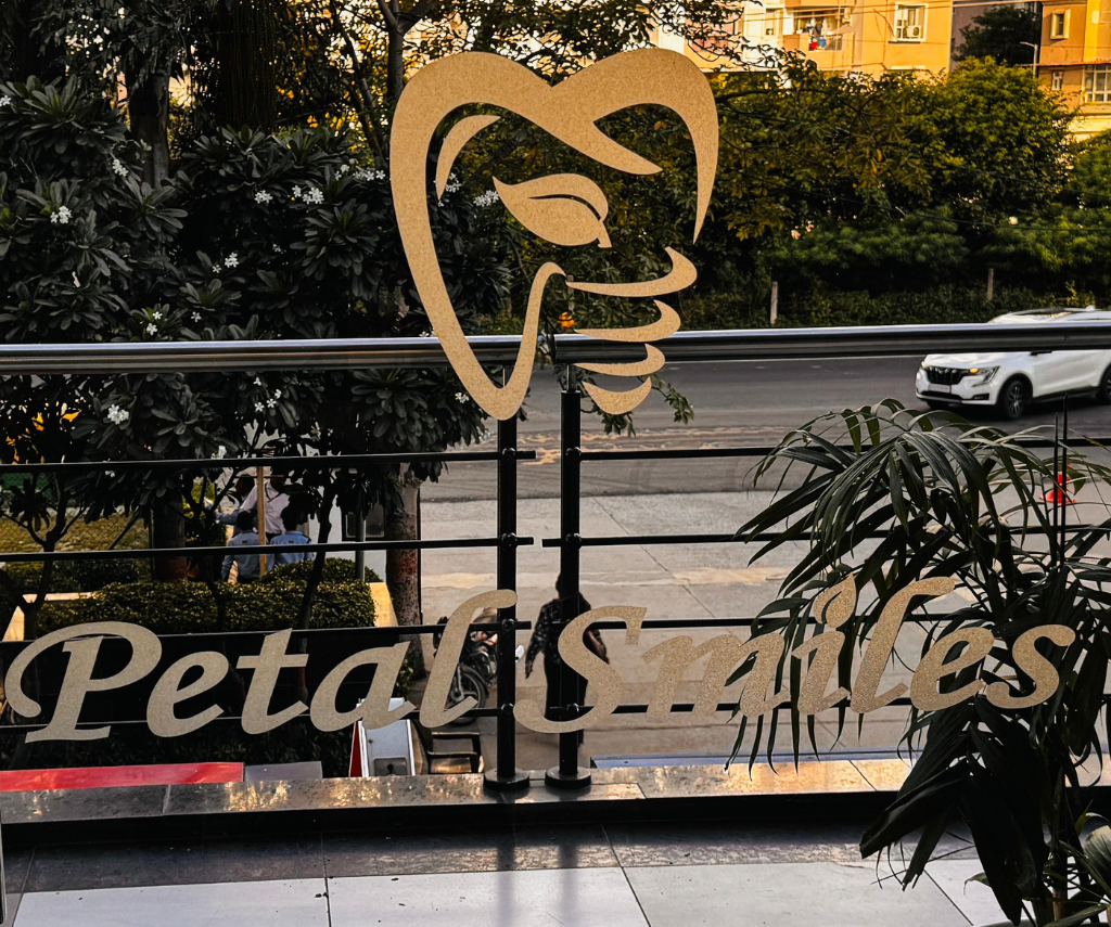 Why choose Petal Smiles Gurugram for dentures – expert dental care, natural fit, and long-lasting solutions