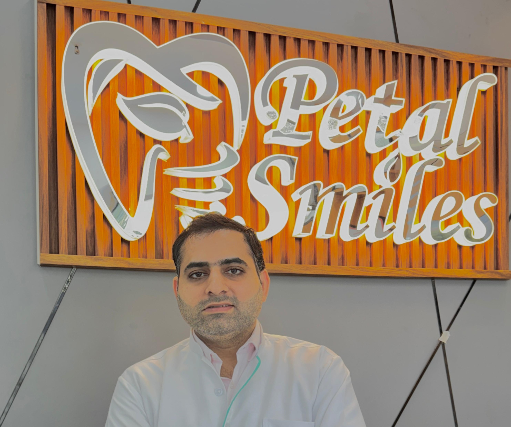 Wisdom Tooth Extraction in Gurugram at Petal Smiles – Dr. Adish Chaudhary performing safe and painless third molar removal for healthy teeth.